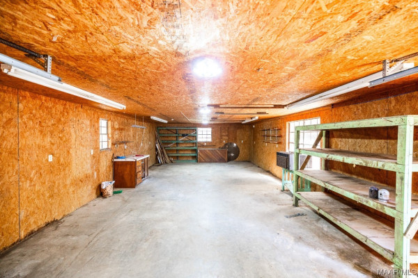 390 County Road 423 .