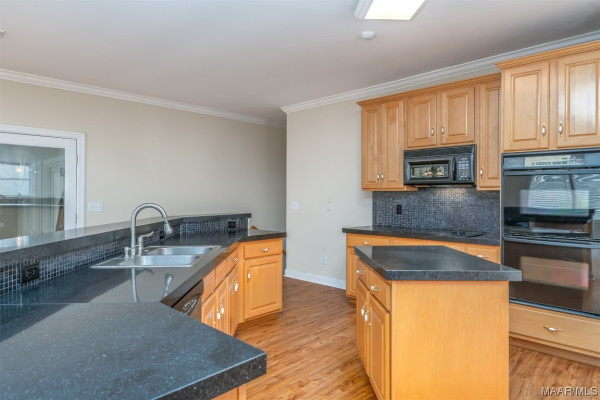 15 Woodhill Trace