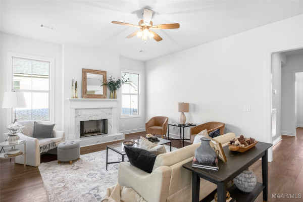 1438 Barret Park Way