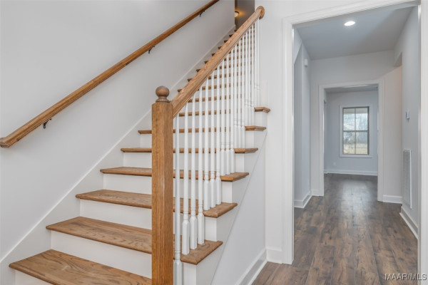 1438 Barret Park Way
