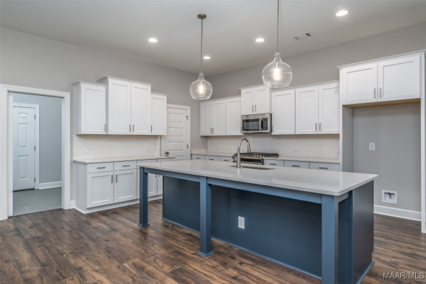 1420 Barret Park Way