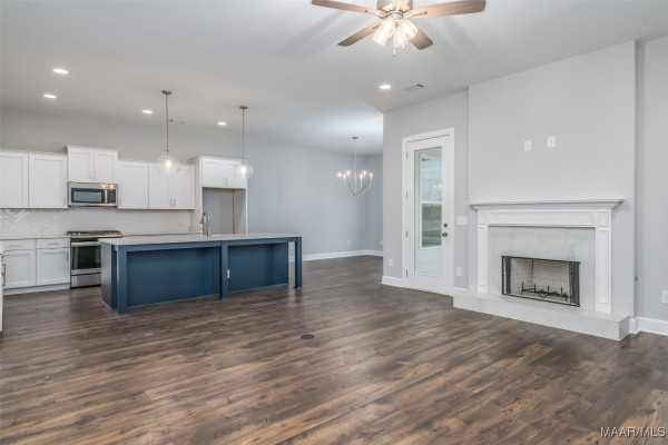 1420 Barret Park Way
