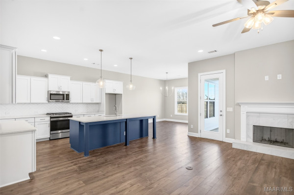 1420 Barret Park Way