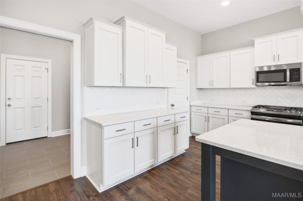 1420 Barret Park Way