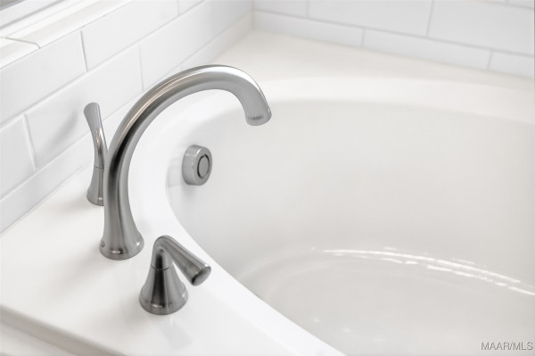 1420 Barret Park Way