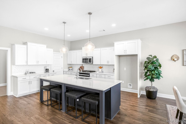 1420 Barret Park Way