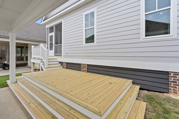 254 Crosslake Way