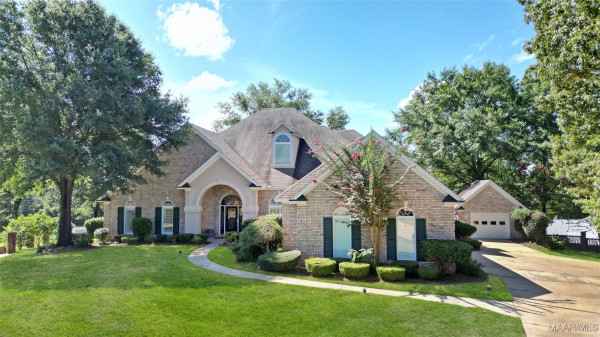 811 MOUNTAIN LAKE Court