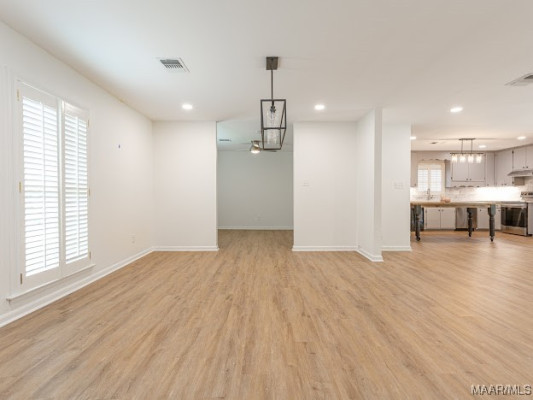 2523 Jasmine Road