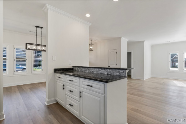 2524 Crenshaw Close Court S
