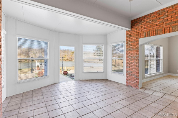 175 Glynlakes Drive