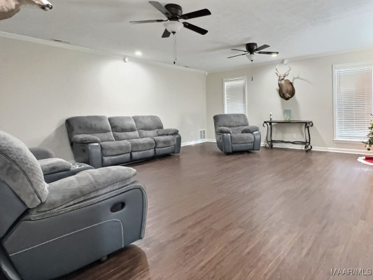 2764 Highway 31 . N