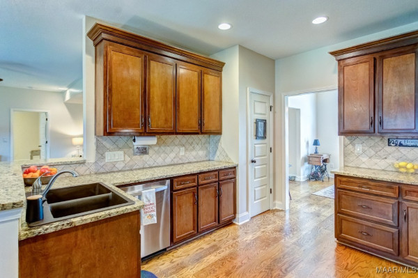 44 N ONYX Court