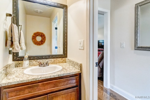 44 N ONYX Court