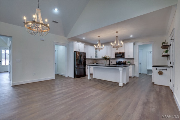 34 Creekwood Drive 2