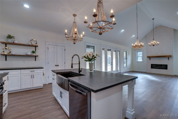 34 Creekwood Drive 2