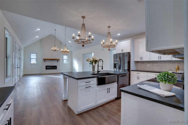 34 Creekwood Drive 2