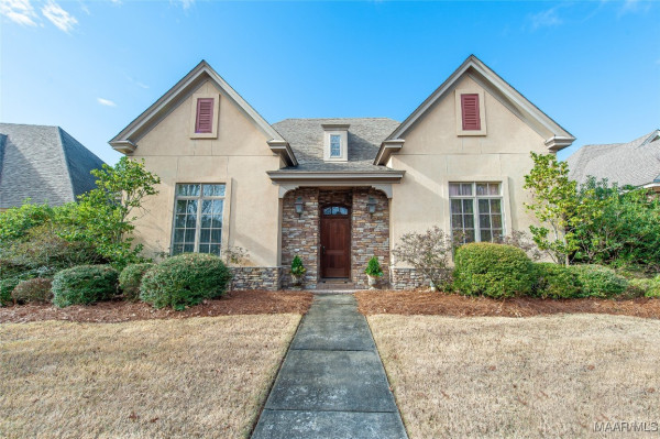 3669 Oak Grove Circle