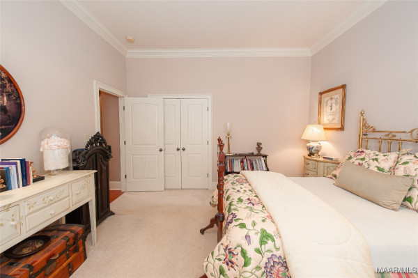 3669 Oak Grove Circle