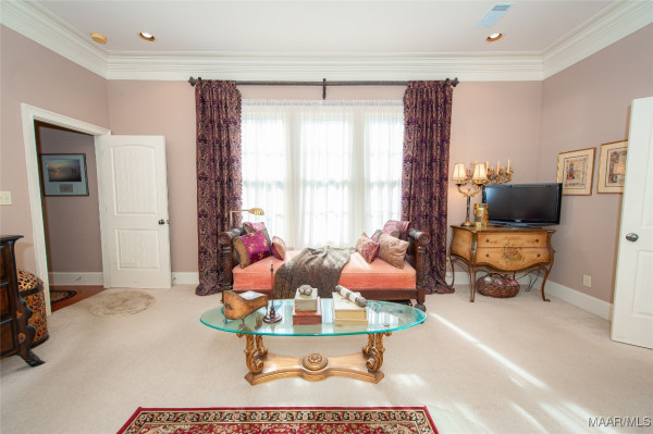 3669 Oak Grove Circle