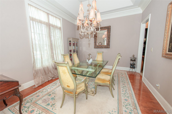 3669 Oak Grove Circle