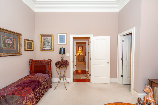 3669 Oak Grove Circle