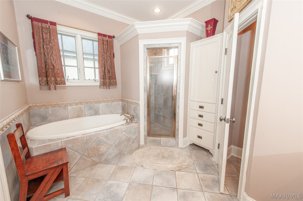 3669 Oak Grove Circle