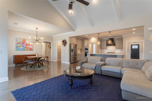 1443 Trolley Road