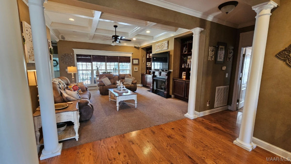 137 Scott Lane