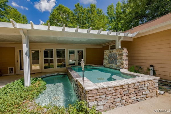 1809 Grier Road