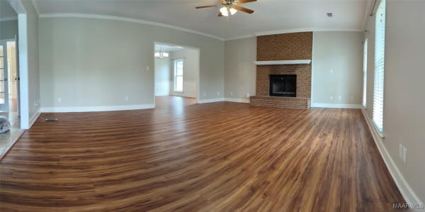 742 SUMMER Lane