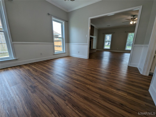 742 SUMMER Lane