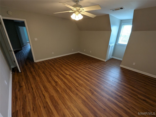 742 SUMMER Lane