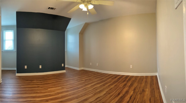742 SUMMER Lane