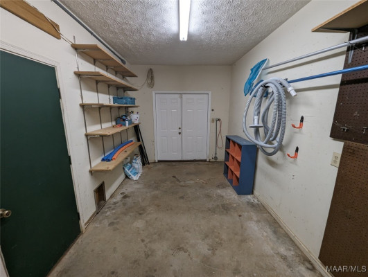 742 SUMMER Lane