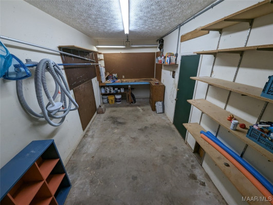 742 SUMMER Lane