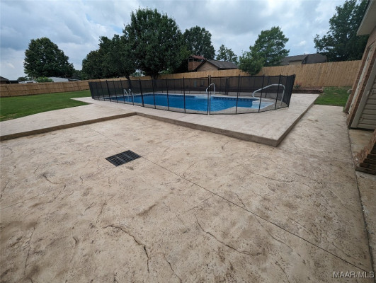 742 SUMMER Lane