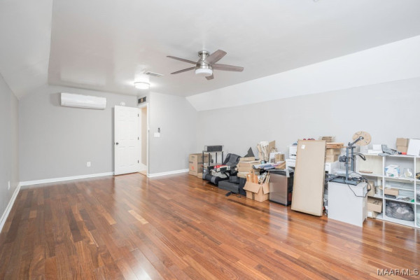 297 Hickory Place