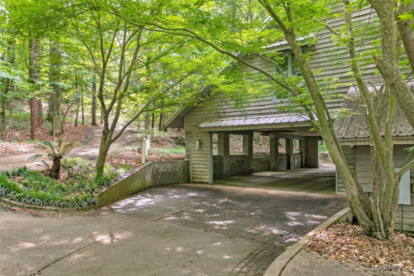120 Willow Lane