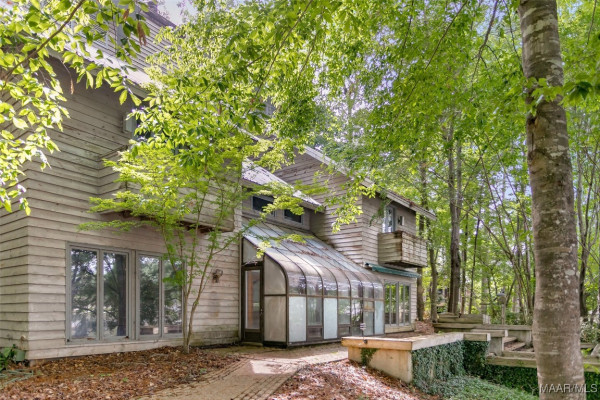 120 Willow Lane
