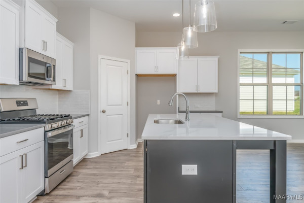 9517 Dakota Drive