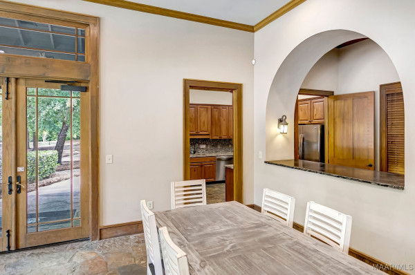 9517 Dakota Drive
