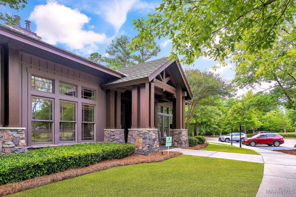9517 Dakota Drive