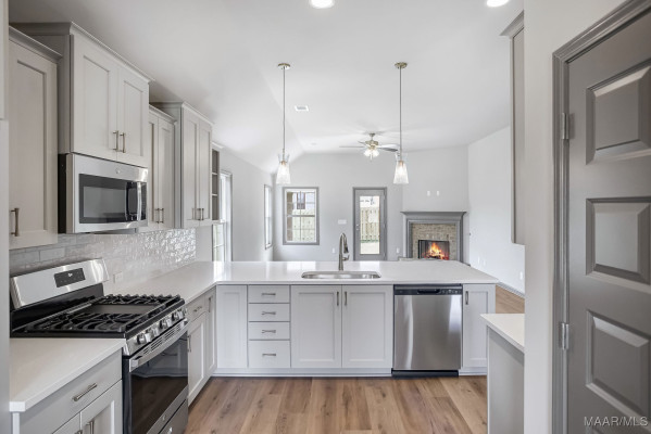 9517 Dakota Drive