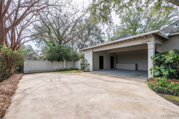 2740 Fernway Drive