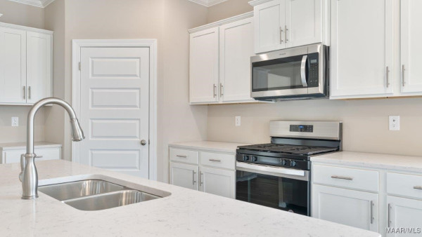 3707 Donigle Park