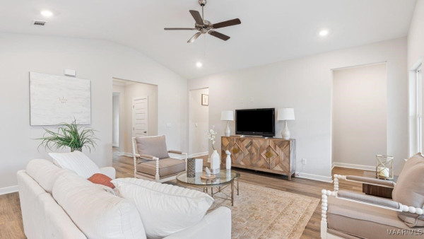 3719 Donigle Park