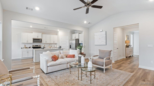 3719 Donigle Park