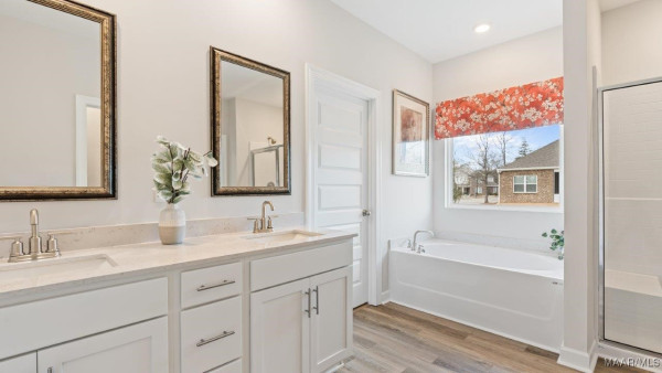 3719 Donigle Park