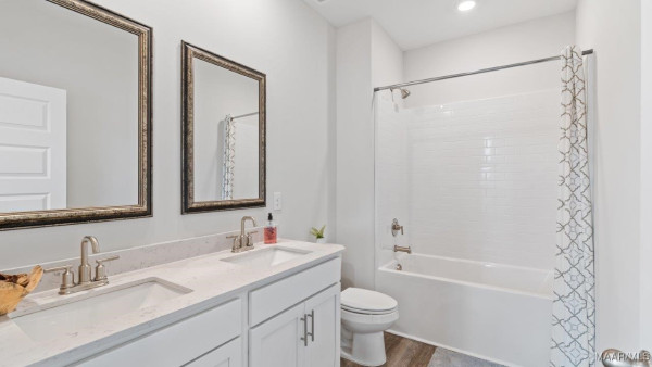 3719 Donigle Park